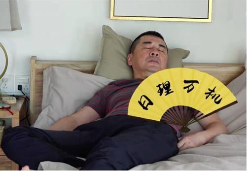 娱乐圈吃瓜群众心态变好,吃瓜群众心态转变,正能量满满